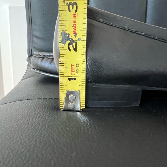 COACH LEATHER LOAFERS, SIZE 8.5 - Picture 7 of 8